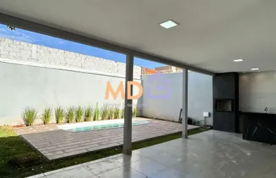 Casa com 3 quartos à venda no Jardim Europa, Uberlândia 