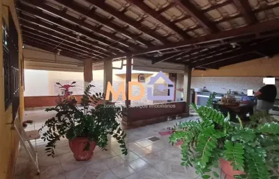 Casa com 3 quartos à venda no Pacaembu, Uberlândia 
