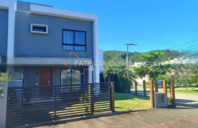 Bela casa á venda no bairro panorâmico- garopaba/sc