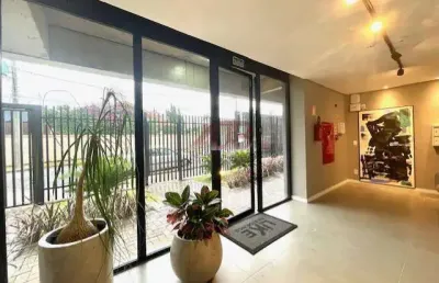 Apartamento 2 dormitórios c/ suíte - semi mobiliado