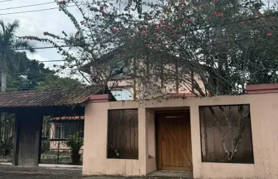 Casa à venda na Alameda Osvaldo Goeldi, Ponta Negra, Manaus