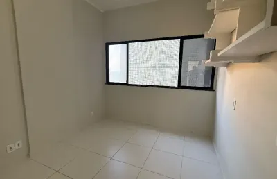 Apartamento 2/4 + dependência à venda na orla da barra - 200mts do farol