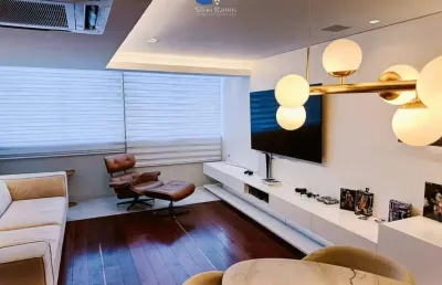 Excelente apartamento reformado de 126m², a 100m do parque da jaqueira! 3 quartos, 2 suítes e acabamentos de alto padrão.