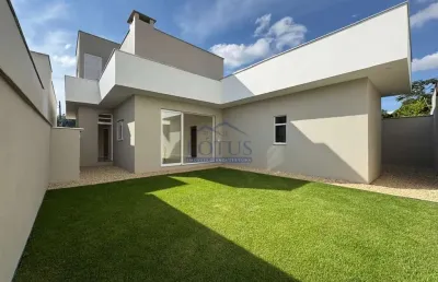 Casa nova com ótimo padrão de acabamento no montreal - jaraguá do sul