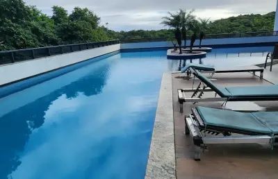 1 quarto mobiliado, nascente, andar alto, vista mar r$480.000,00