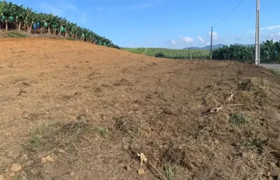 Terreno à venda na Avenida Nereu Ramos, Rio Novo, Balneário Piçarras