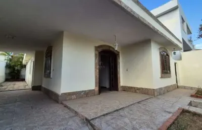 Casa com 4 quartos à venda em itapoã, belo horizonte , 216 m2 por r$ 950.000