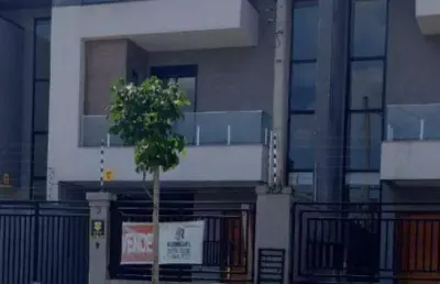 Sobrado com 3 dormitórios à venda, 120 m² por r$ 699.000,00 - capão da imbuia - curitiba/pr