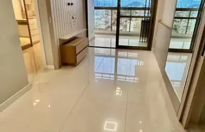 Lindo apartamento de 02  quartos,na quadra do mar em itapuã com varanda e lazer completo!