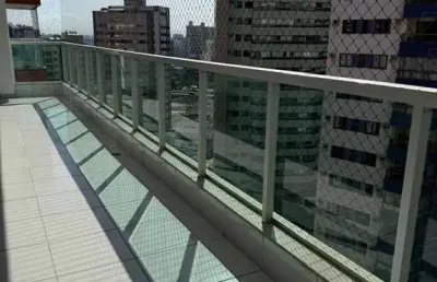 Lindo apartamento de 03 quartos/suíte, montado na primeira  quadra do mar na praia da costa!