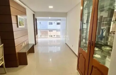 Lindo apartamento de 03 quartos em itapuã com varanda e lazer completo! 