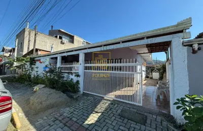 Casa com 5 quartos à venda em Morretes, Itapema 