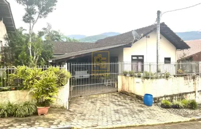Casa com 4 quartos à venda no Centro, Ascurra 