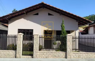 Linda casa ao lado da cooper - bairro gávea - rodeio