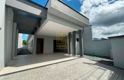 Casa espaçosa com garagem multifuncional no bairro benedito