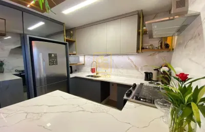 Descubra este incrível sobrado em balneário piçarras, a poucos metros da praia!