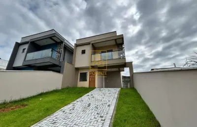 Sobrado espaçoso em excelente localização de indaial