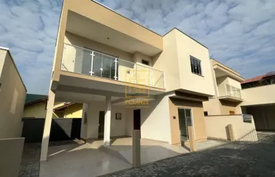 Conforto e praticidade em sobrado no bairro quintino