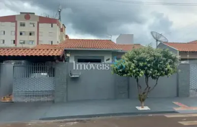 Casa com 3 quartos à venda na Rua José Fernandes, sn, Jardim Asteca, Rolândia