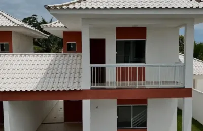 Casas novas com projeto moderno, excelente padrão de acabamento e integração entre os ambientes. vista livre, privacidade e lazer completo em condomínio tranquilo.