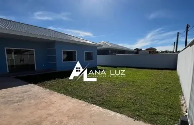 Casa com piscina e espaço gourmet a poucos minutos da praia em vilatur!