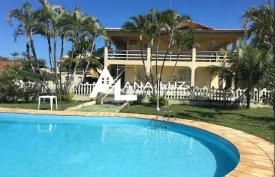 Casa de temporada em itaúna com 5 quartos, piscina e churrasqueira