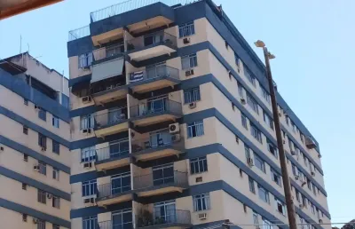 Ótimo apartamento 2 quartos com varanda e sol da manhã  na praça seca