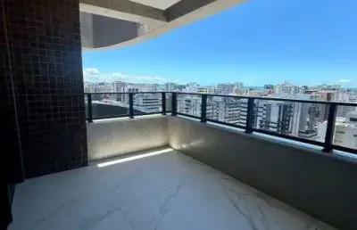 Apartamento 136m², 3 suítes, varanda gourmet e vista mar – ponta verde