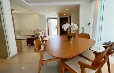 Casa completa com 4 quartos, piscina, energia solar e espaço gourmet – pronta para morar