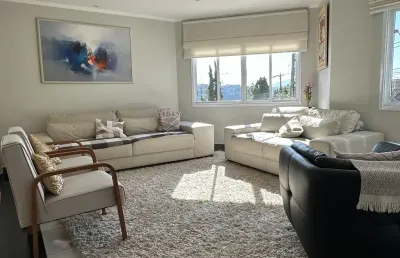 Casa mobiliada para  locação no arujá 5 -condominio fechado -clube