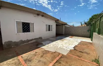 Casa com 3 quartos à venda na Rua Jurema, 1, Vila Rica, Campo Grande