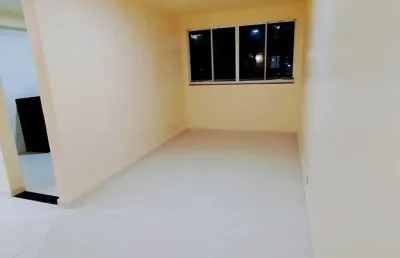 Apartamento com quarto ampliado em colégio a poucos passos do metrô