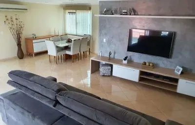 Casa duplex incrível, 233m², 4 quartos, jardim guanabara, ilha do governador
