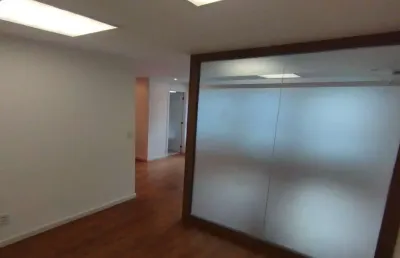 Conjunto comercial para venda ou locação em pinheiros.