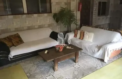 Sobrado com 18 dormitorios sendo 18 suítes, 16 banheiros, 4 salase 2 vagas a venda no jabaquara