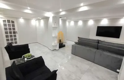 Jabaquara, sobrado residencial de 140m² com 3 dormitórios, 2 suítes, 2 vagas.
