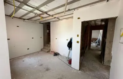 Cobertura com 106m², 2 dormitórios (1 suíte), 2 banheiros, sala, cozinha, sacada e terraço gourmet, elevador, santo andré, sp