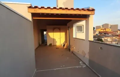 Cobertura com elevador, 2 dormitórios sendo 1 suíte e 2 vagas de garagem