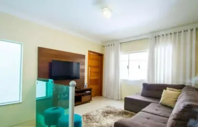 Casa assobradada com 3 dormitorios, 1 súite e 2 vagas