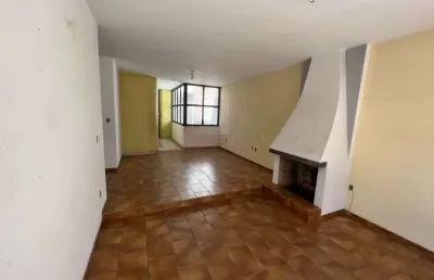 Casa comercial/residencial no vianelo com 3 quartos + 7 salas e 5 vagas cobertas