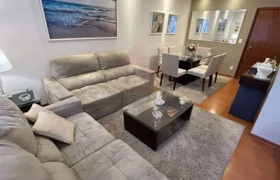 Casa assobradada com 3 quartos planejados (1 suite c/ varanda), espaço gourmet completo e piscina