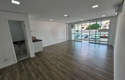 Sala comercial em condomínio para locação na cidade de x, bairro y - 1 sala, 1 banheiro, 1 vaga de garagem, 46m²