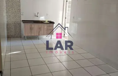 Vende-se uma bela casa com localização no bairro foch, com excelente acabamento