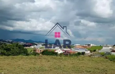 Vende-se terreno com excelente localização e topografia em pouso alegre