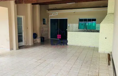 Vende-se casa com excelente acabamento e localização em pouso alegre