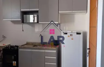 Vende-se excelente apartamento com acabamento de primeira e ótima localização