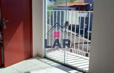 Vende-se apartamento com excelente localização e acabamento em pouso alegre