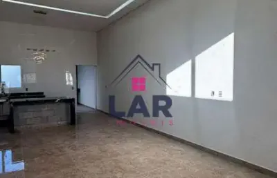 Vende-se casa de alto padrão com excelente acabamento e localização