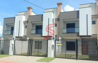 Sobrado-03 novo em guaratuba, área residencial com 03 quartos- sendo uma suíte - r$620.000,00