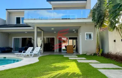 Casa alto padrão, com 03 suítes e piscina no centro  -  guaratuba
